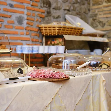 Della Posta Hotel