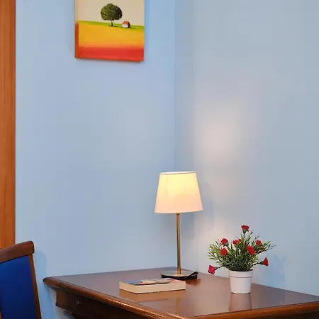 Della Posta Hotel 3*