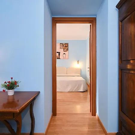 Della Posta Hotel 3*
