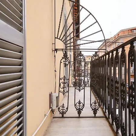 Della Posta Hotel 3*