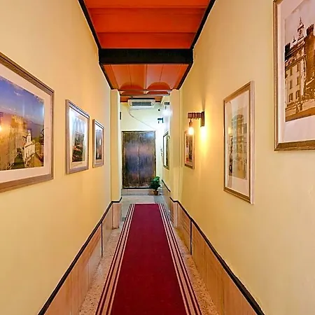Hotel Della Posta 3*
