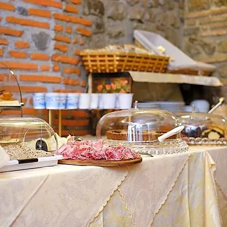 Della Posta Hotel